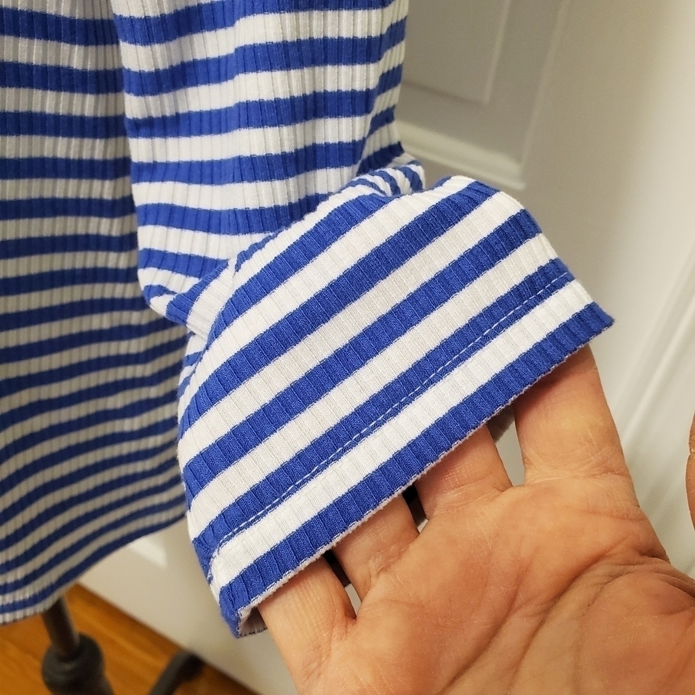 Talbots Blue & White Striped Center front Tie Up Knit Top Size Medium, Soft - Picture 3 of 8